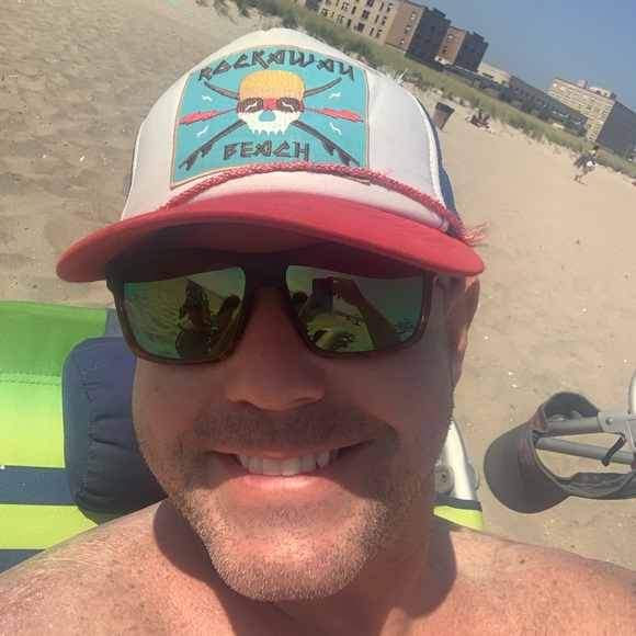 Meet your Posher, Peter - Picture 1 of 1